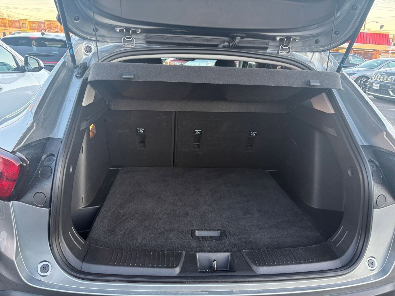 Thumbnail: 2025 Chevrolet Trax - 30