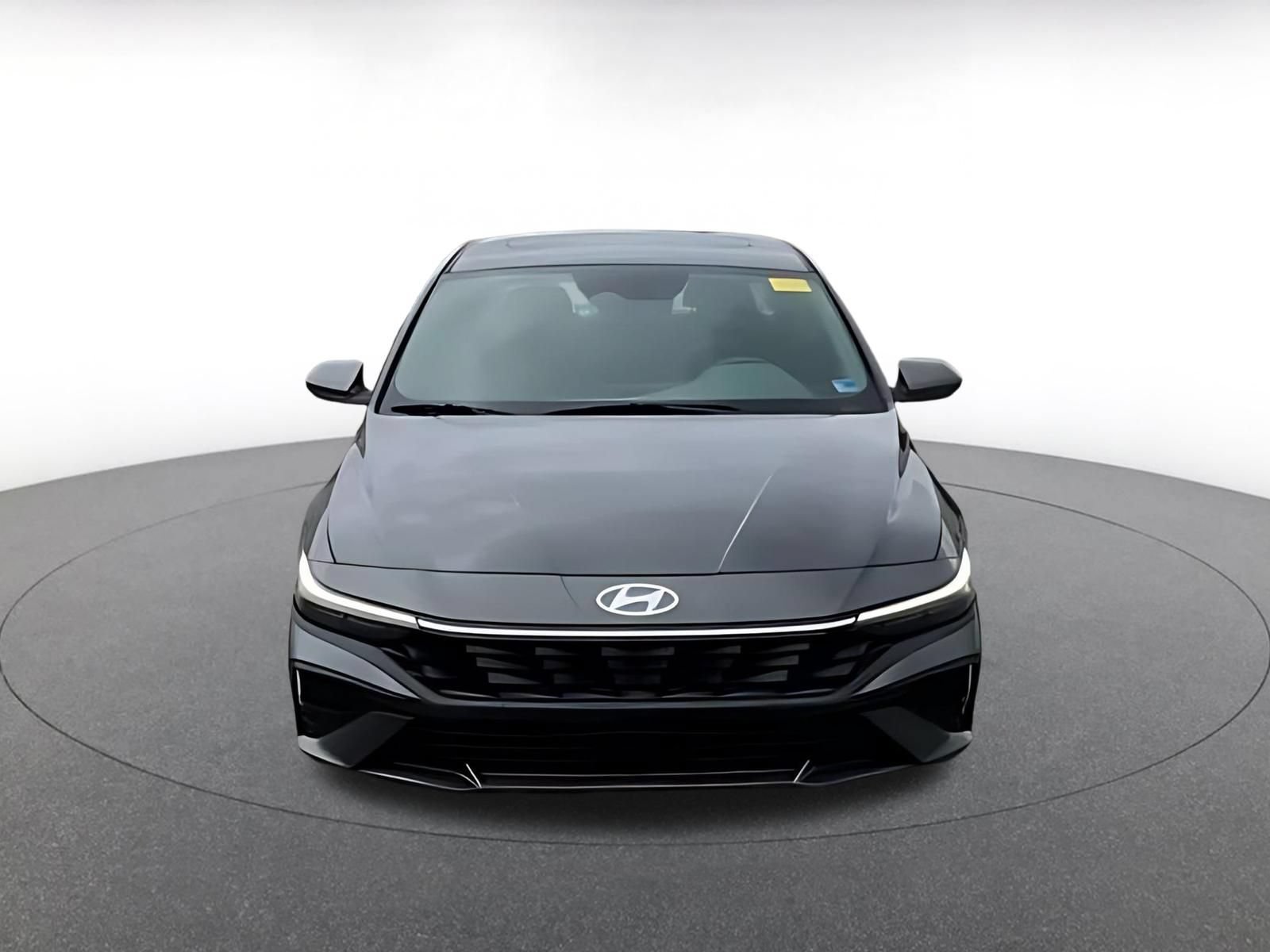 Thumbnail: 2025 Hyundai Elantra - 4