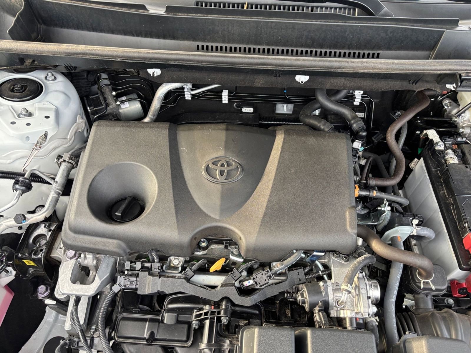 Thumbnail: 2025 Toyota RAV4 - 32