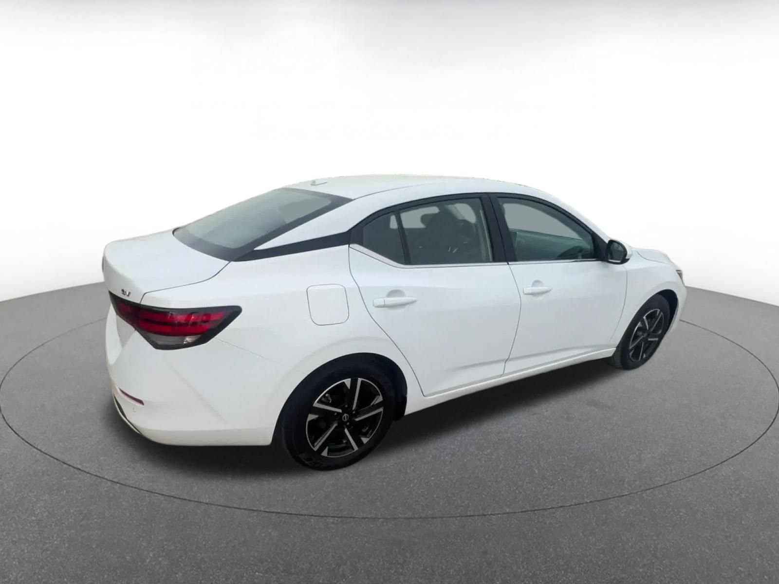 Thumbnail: 2024 Nissan Sentra - 15
