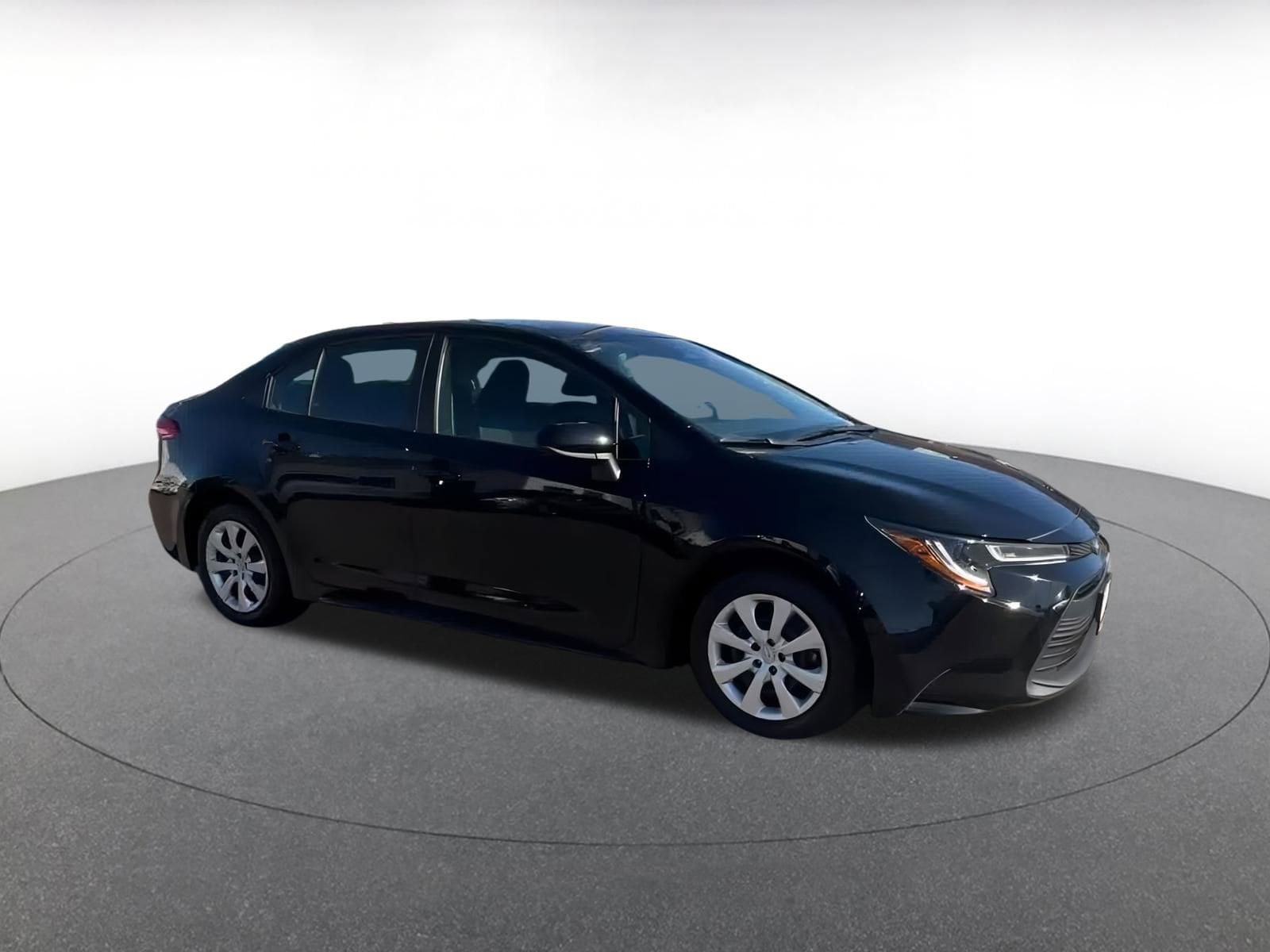 Thumbnail: 2024 Toyota Corolla - 2