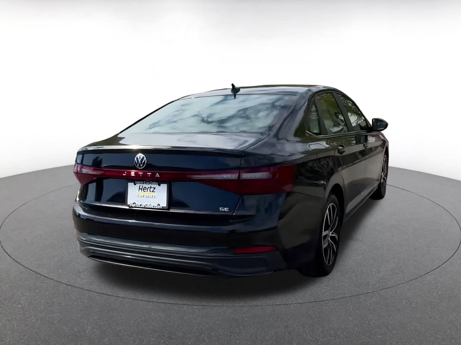 Thumbnail: 2025 Volkswagen Jetta - 14