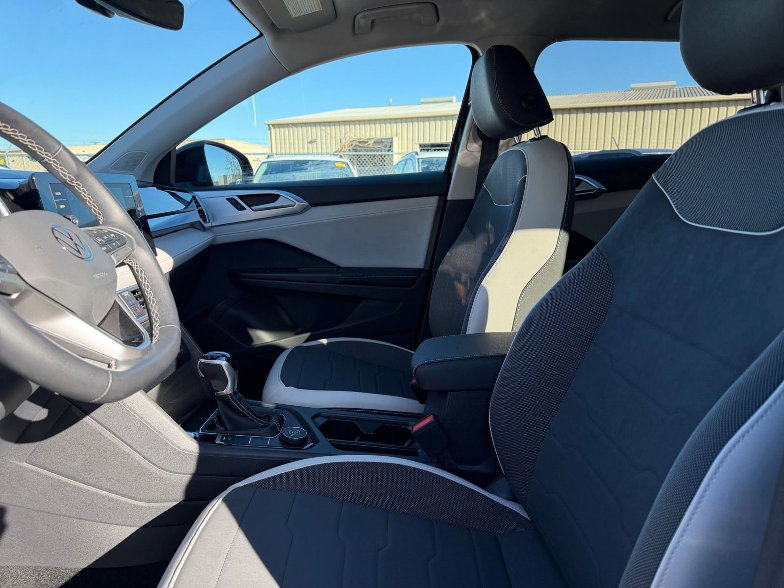 Thumbnail: 2025 Volkswagen Taos - 27