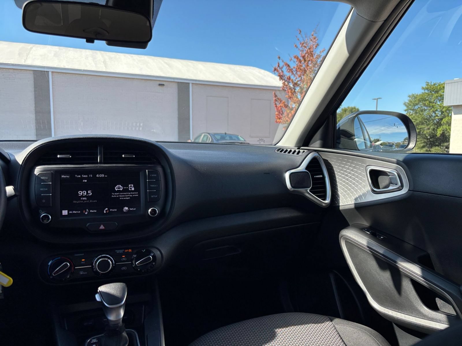 Thumbnail: 2025 Kia Soul - 32