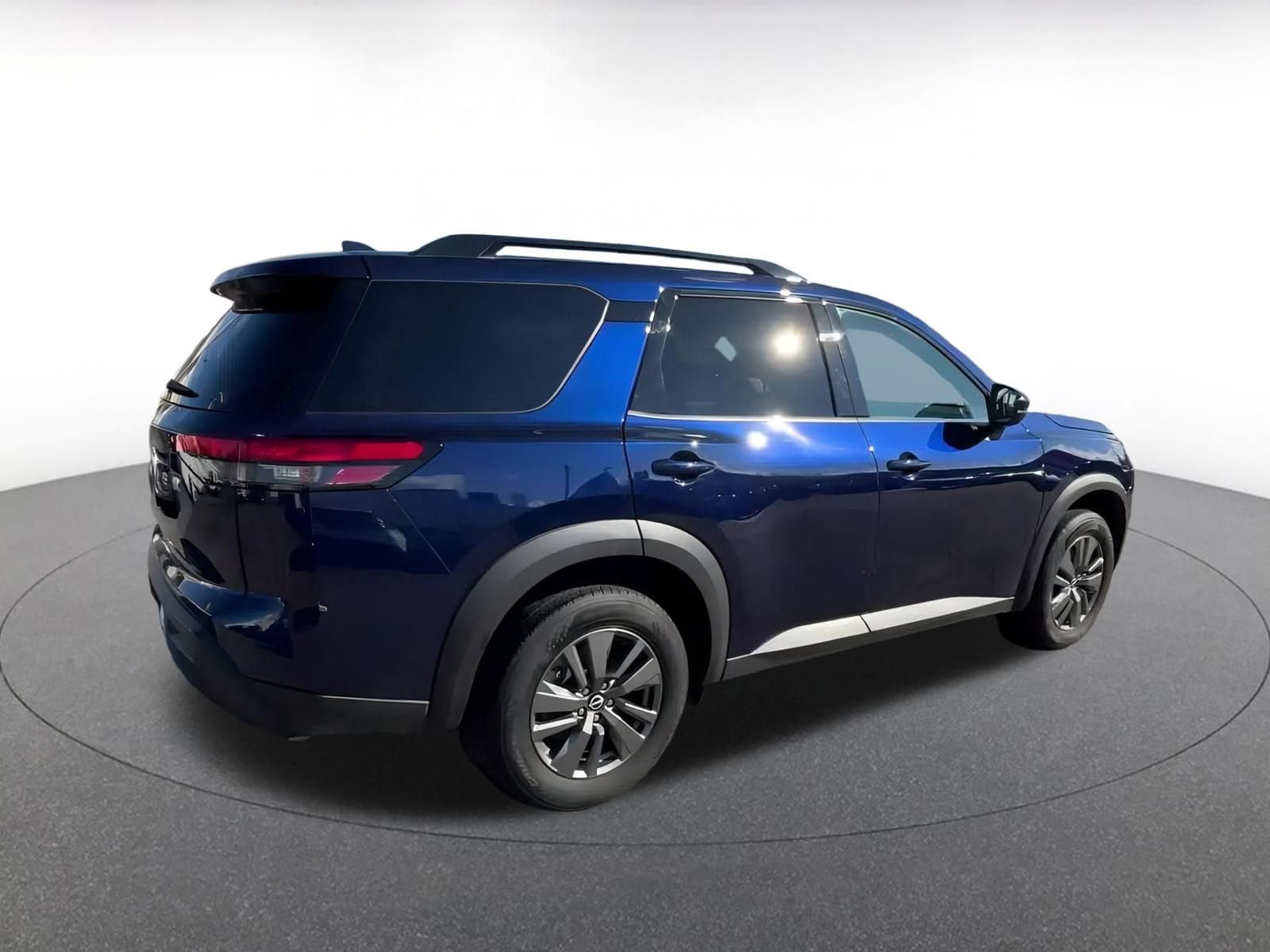 Thumbnail: 2025 Nissan Pathfinder - 15