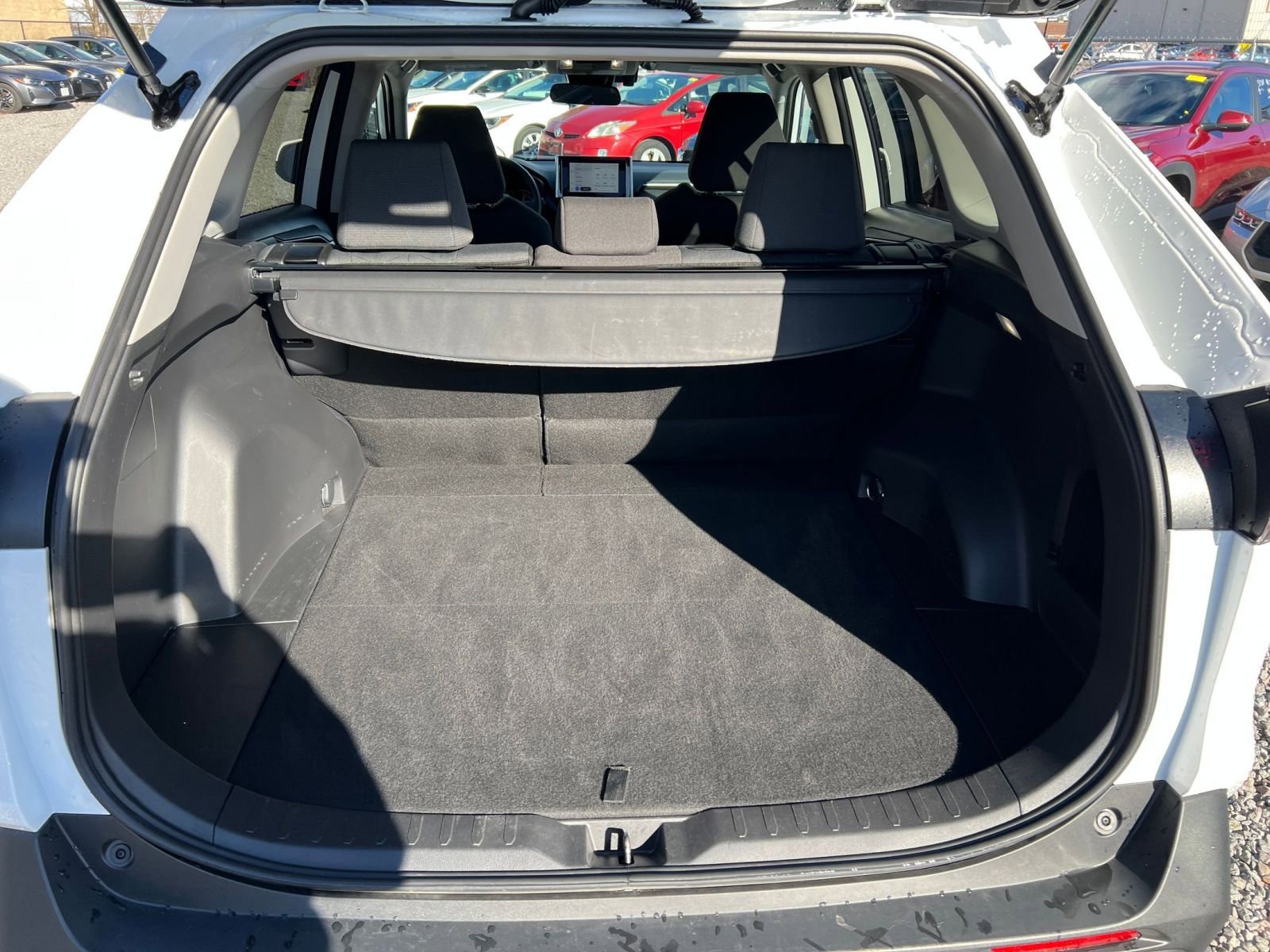 Thumbnail: 2025 Toyota RAV4 - 31