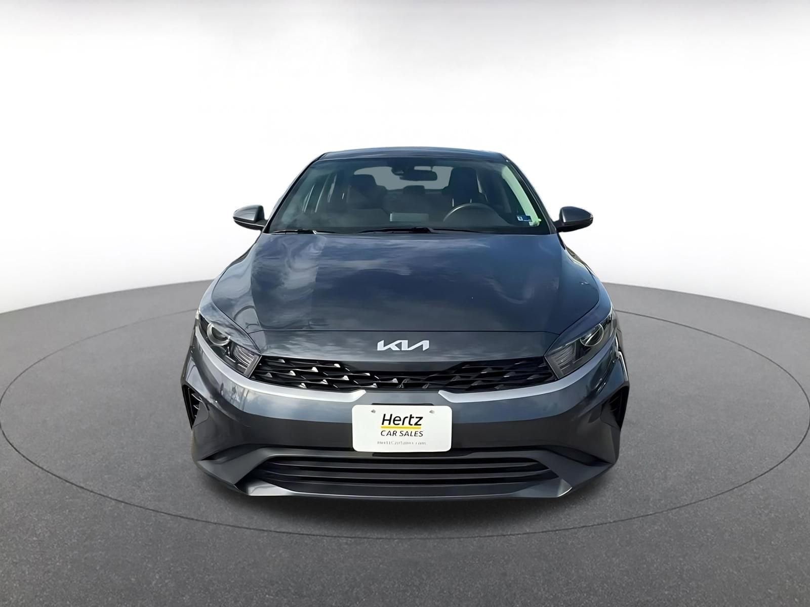 Thumbnail: 2024 Kia Forte - 4