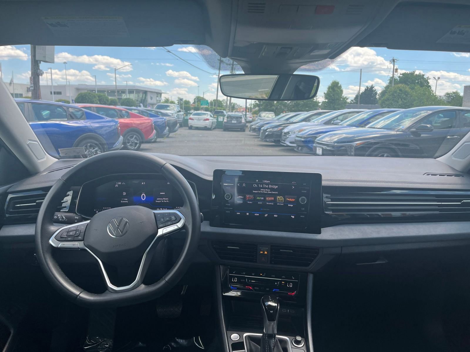 Thumbnail: 2025 Volkswagen Jetta - 34