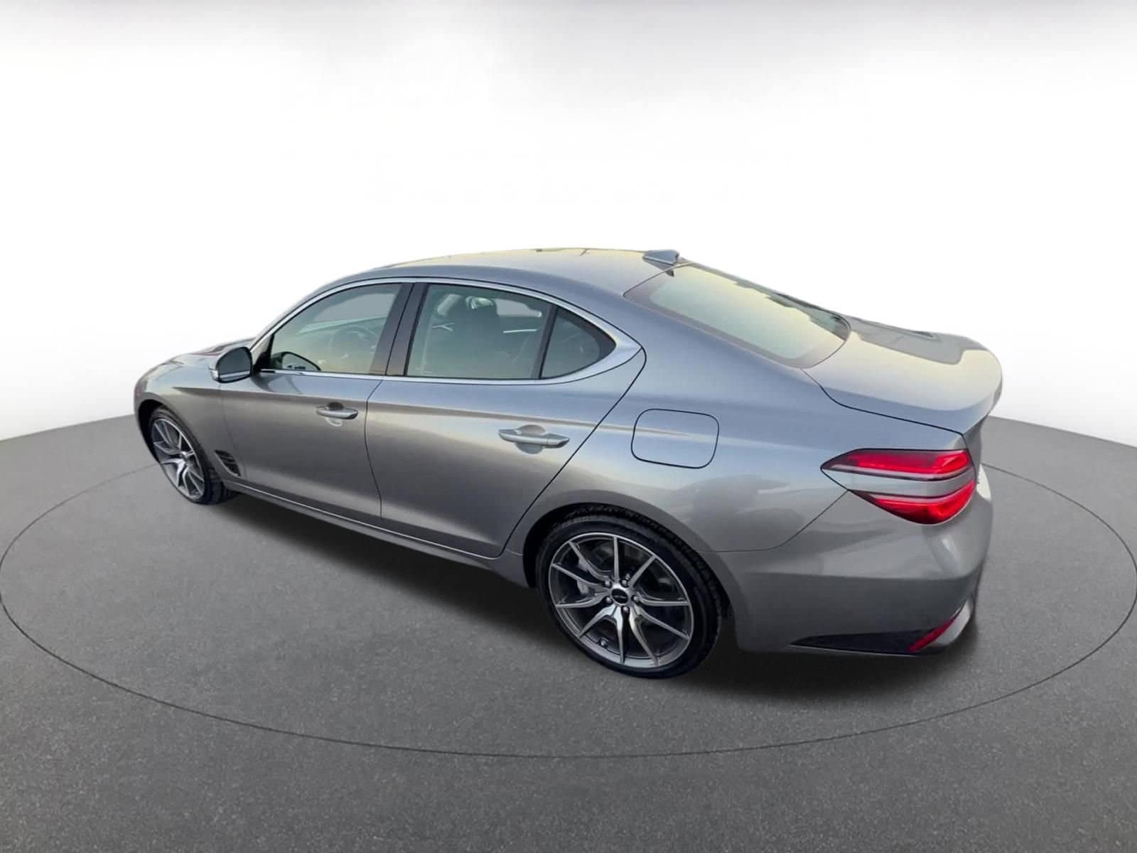 Thumbnail: 2025 Genesis G70 - 10