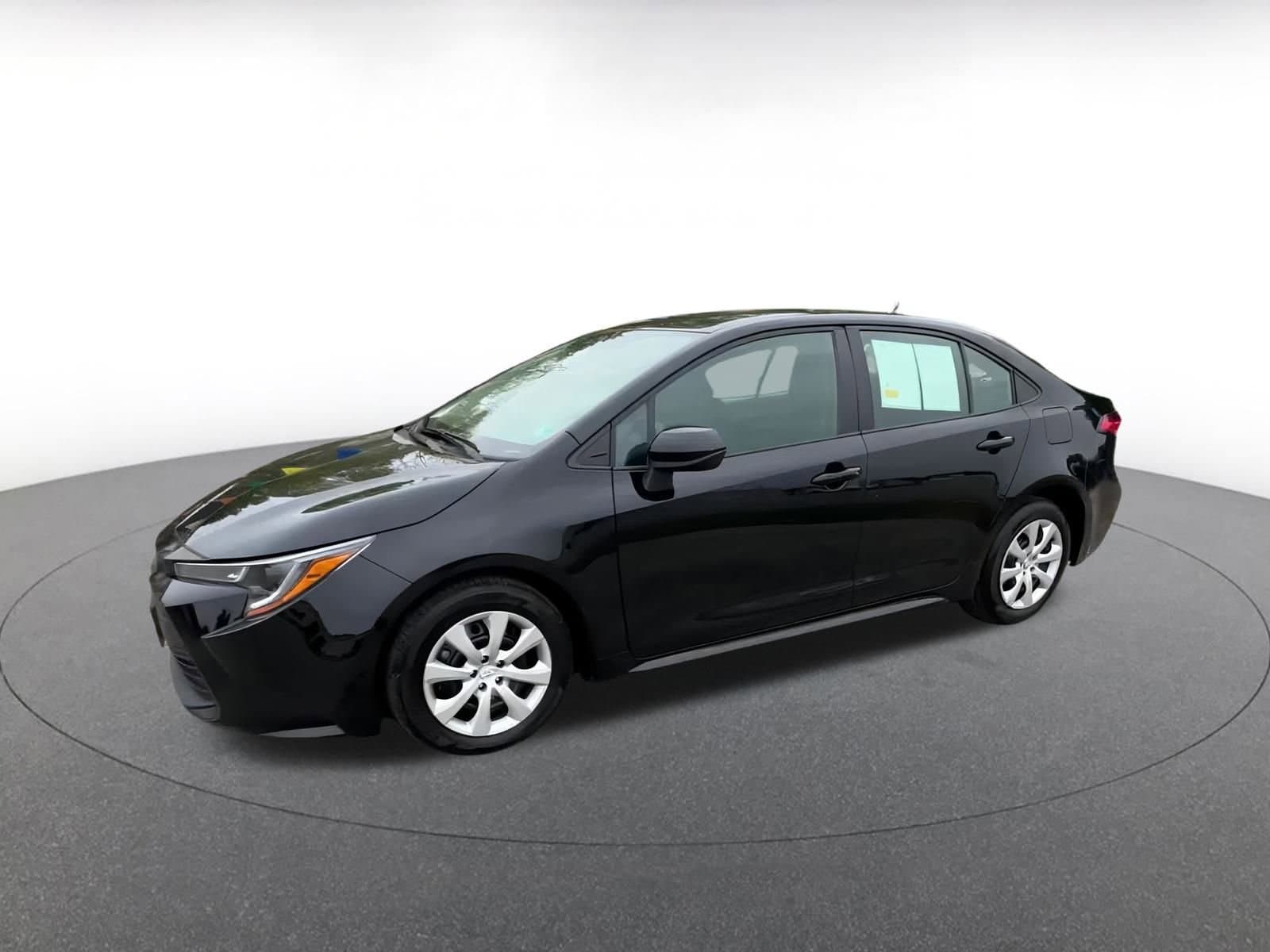 Thumbnail: 2024 Toyota Corolla - 8