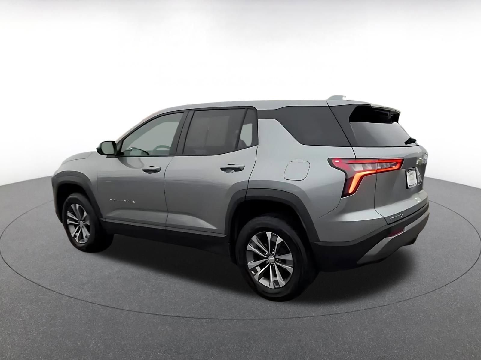 Thumbnail: 2025 Chevrolet Equinox - 10