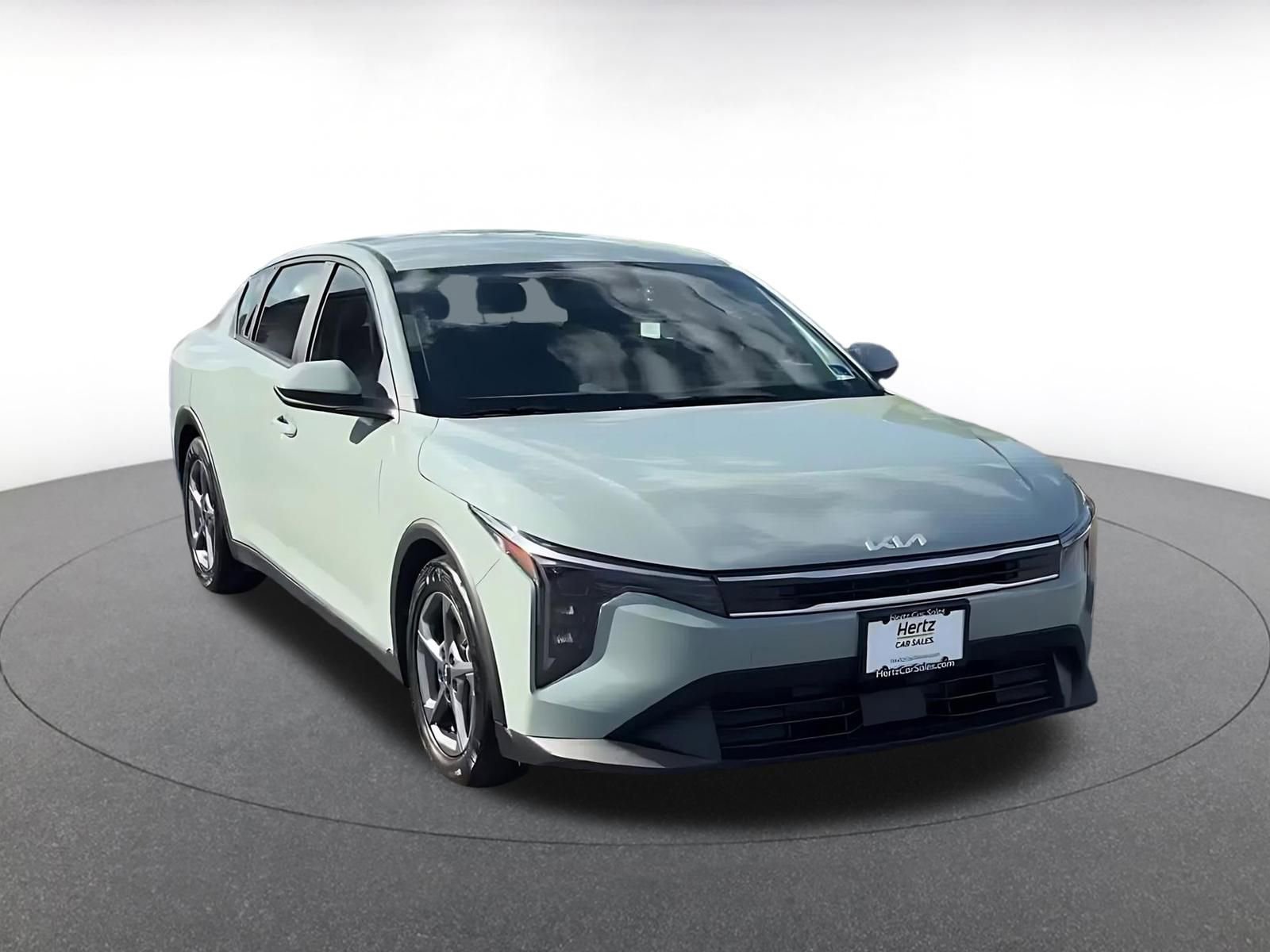 Thumbnail: 2025 Kia K4 - 3