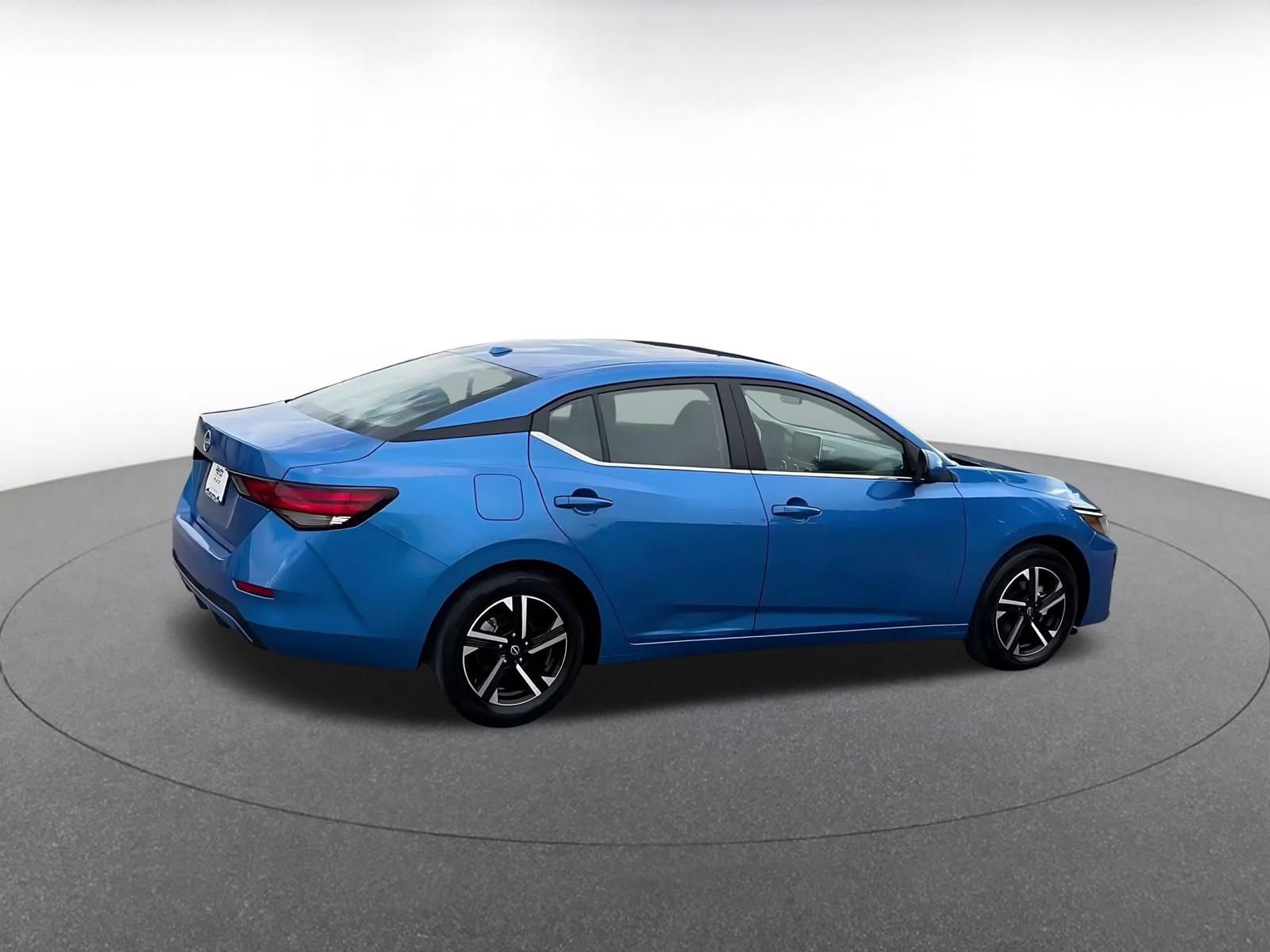 Thumbnail: 2025 Nissan Sentra - 12