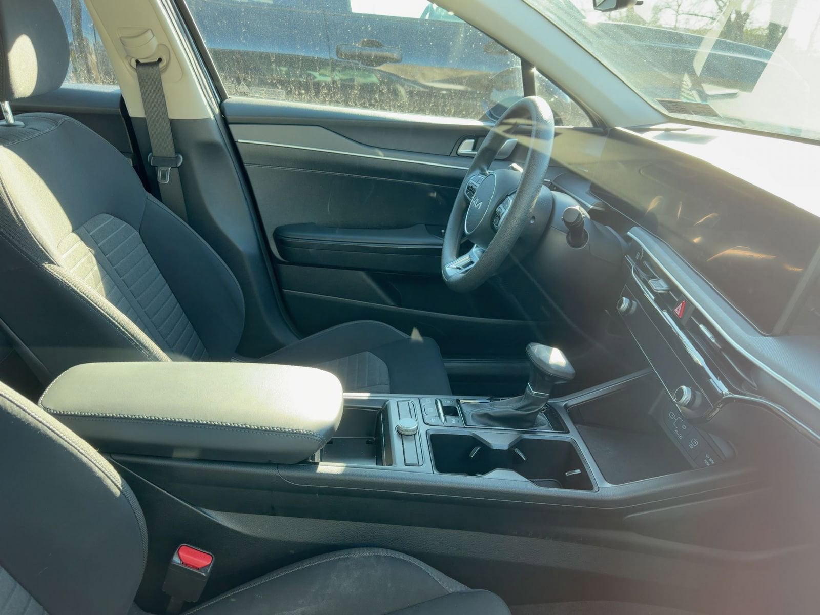 Thumbnail: 2025 Kia K5 - 10