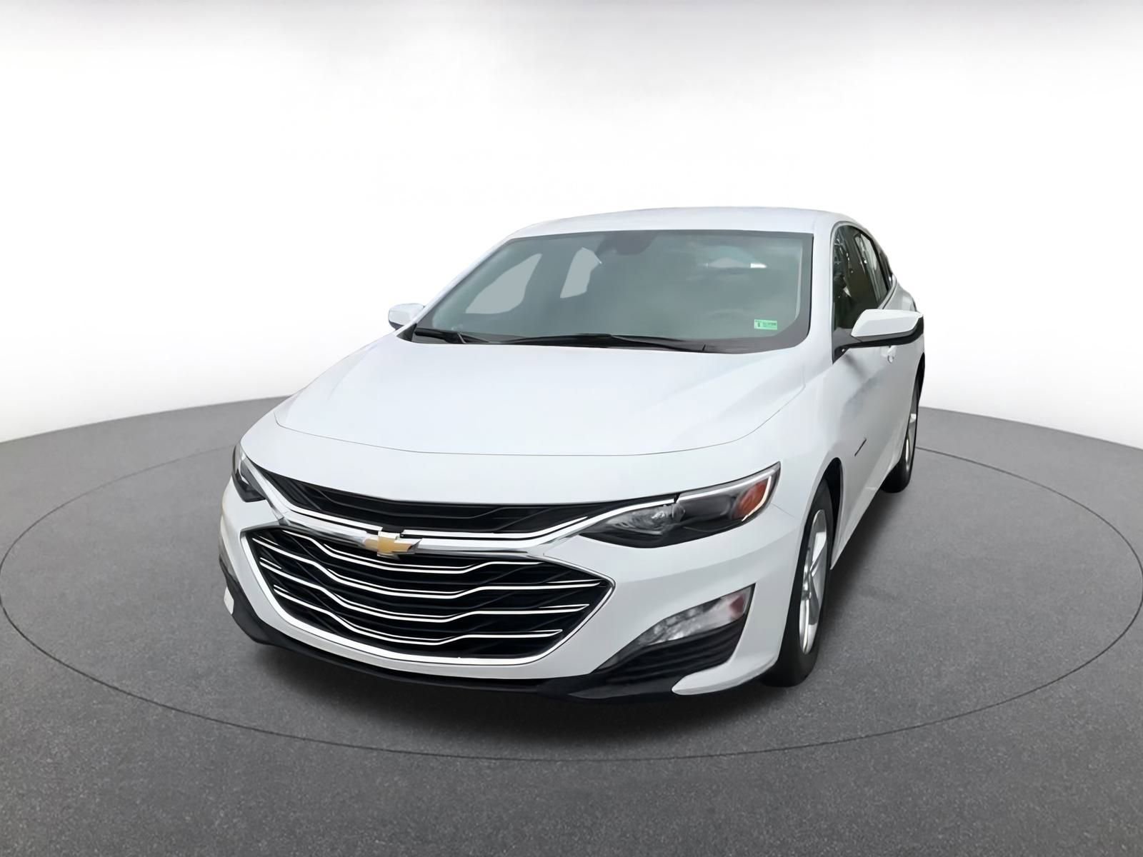 Thumbnail: 2024 Chevrolet Malibu - 7