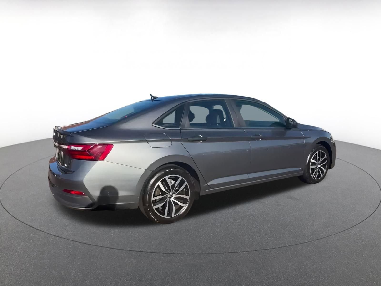 Thumbnail: 2025 Volkswagen Jetta - 14