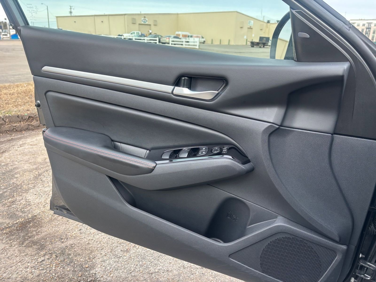 Thumbnail: 2025 Nissan Altima - 18