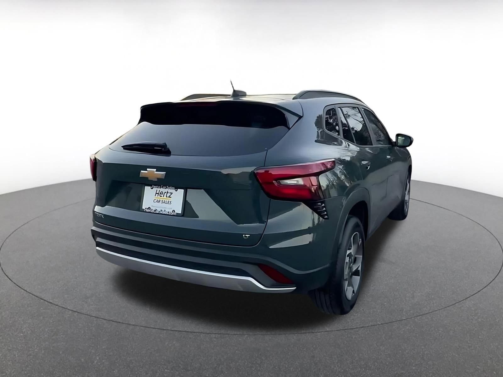 Thumbnail: 2025 Chevrolet Trax - 14