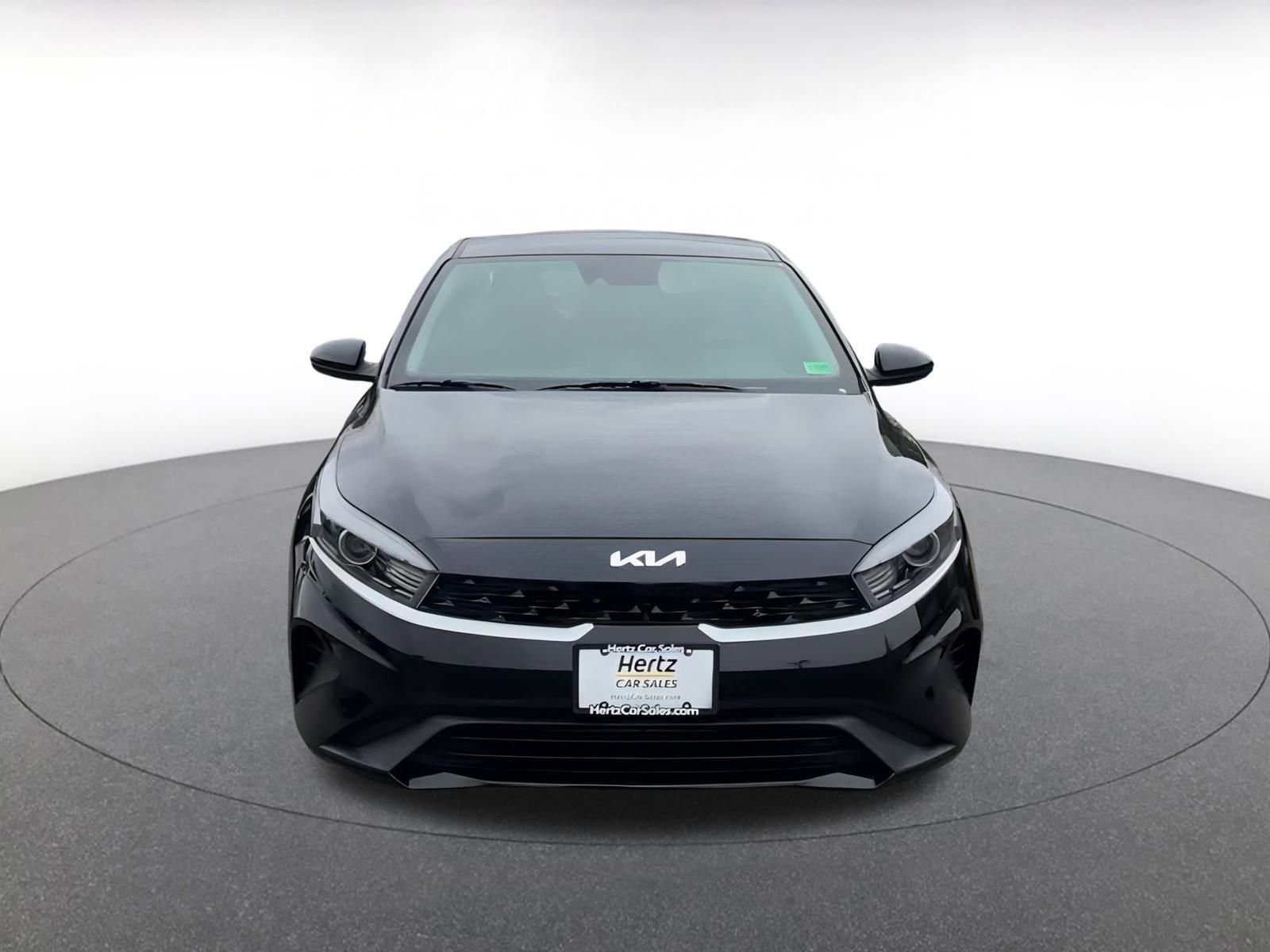 Thumbnail: 2024 Kia Forte - 4
