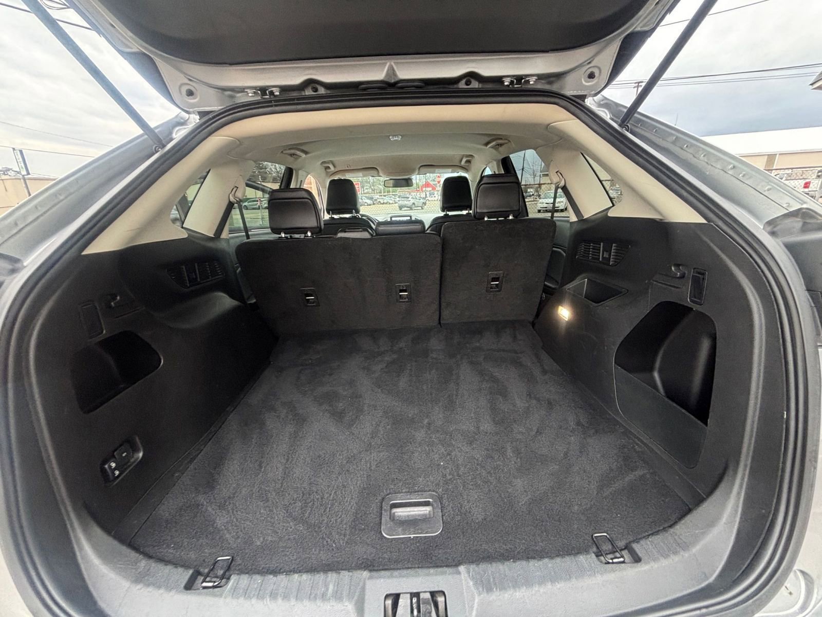 Thumbnail: 2024 Ford Edge - 31