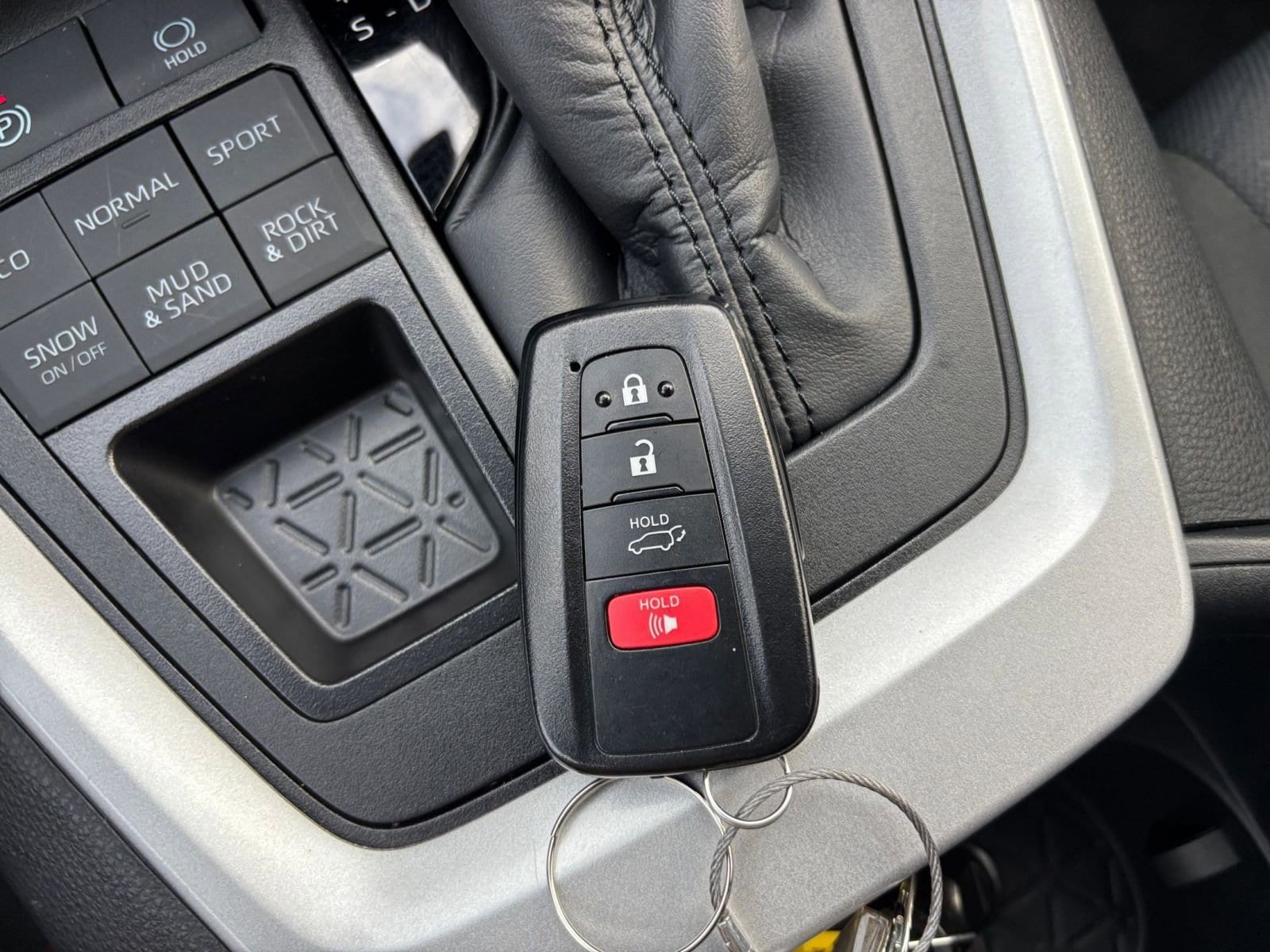 Thumbnail: 2025 Toyota RAV4 - 22