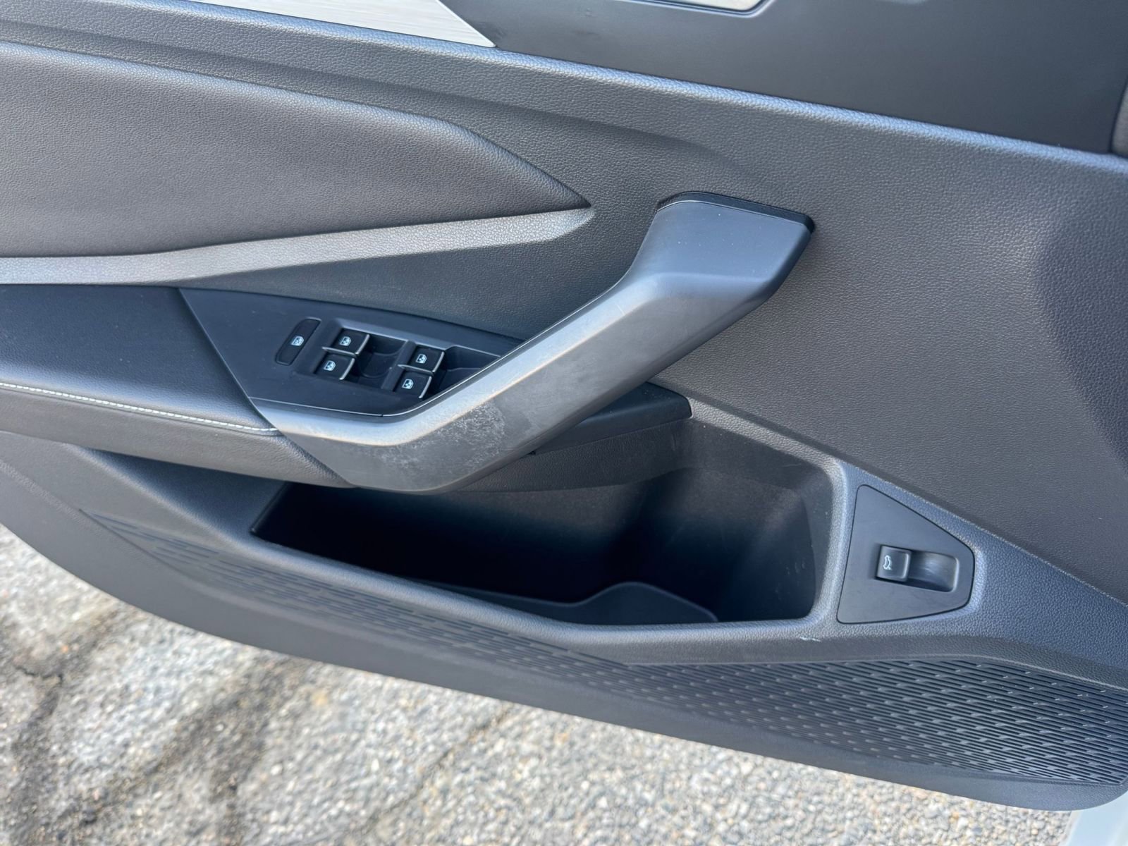 Thumbnail: 2025 Volkswagen Jetta - 18