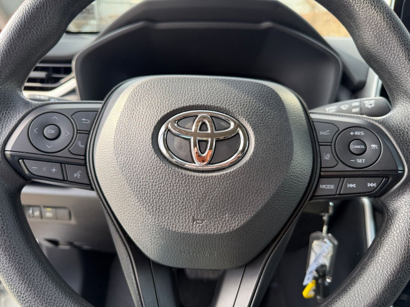 Thumbnail: 2025 Toyota RAV4 - 27