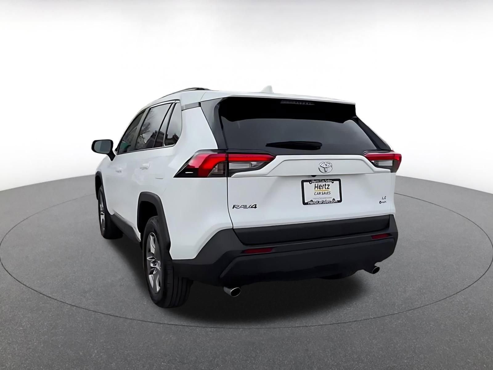 Thumbnail: 2025 Toyota RAV4 - 11