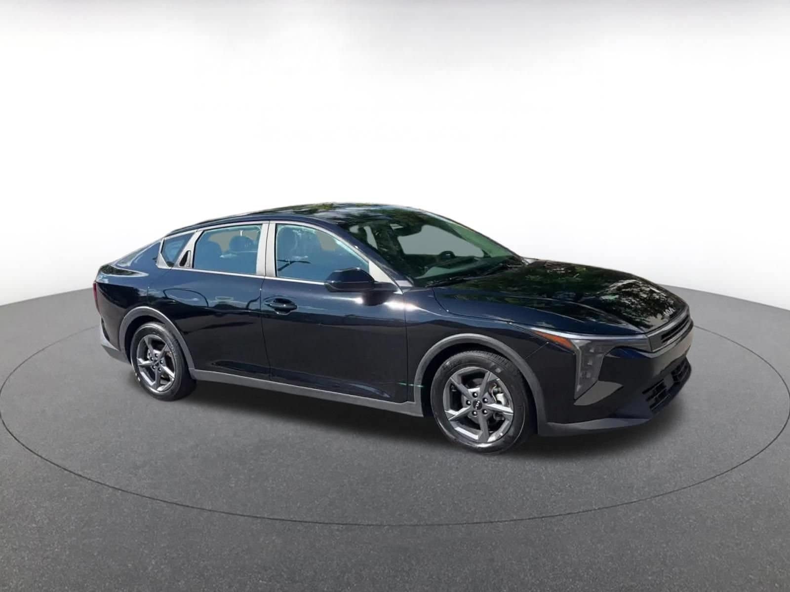 Thumbnail: 2025 Kia K4 - 2