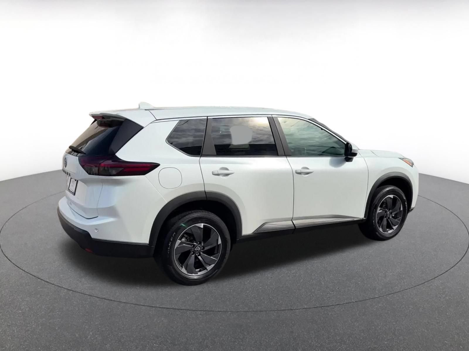 Thumbnail: 2026 Nissan Rogue - 14