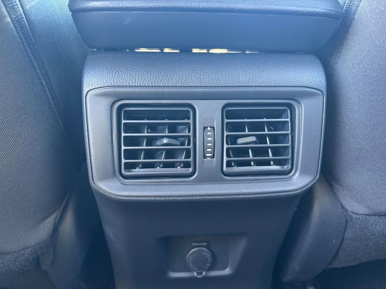 Thumbnail: 2025 Toyota RAV4 - 23