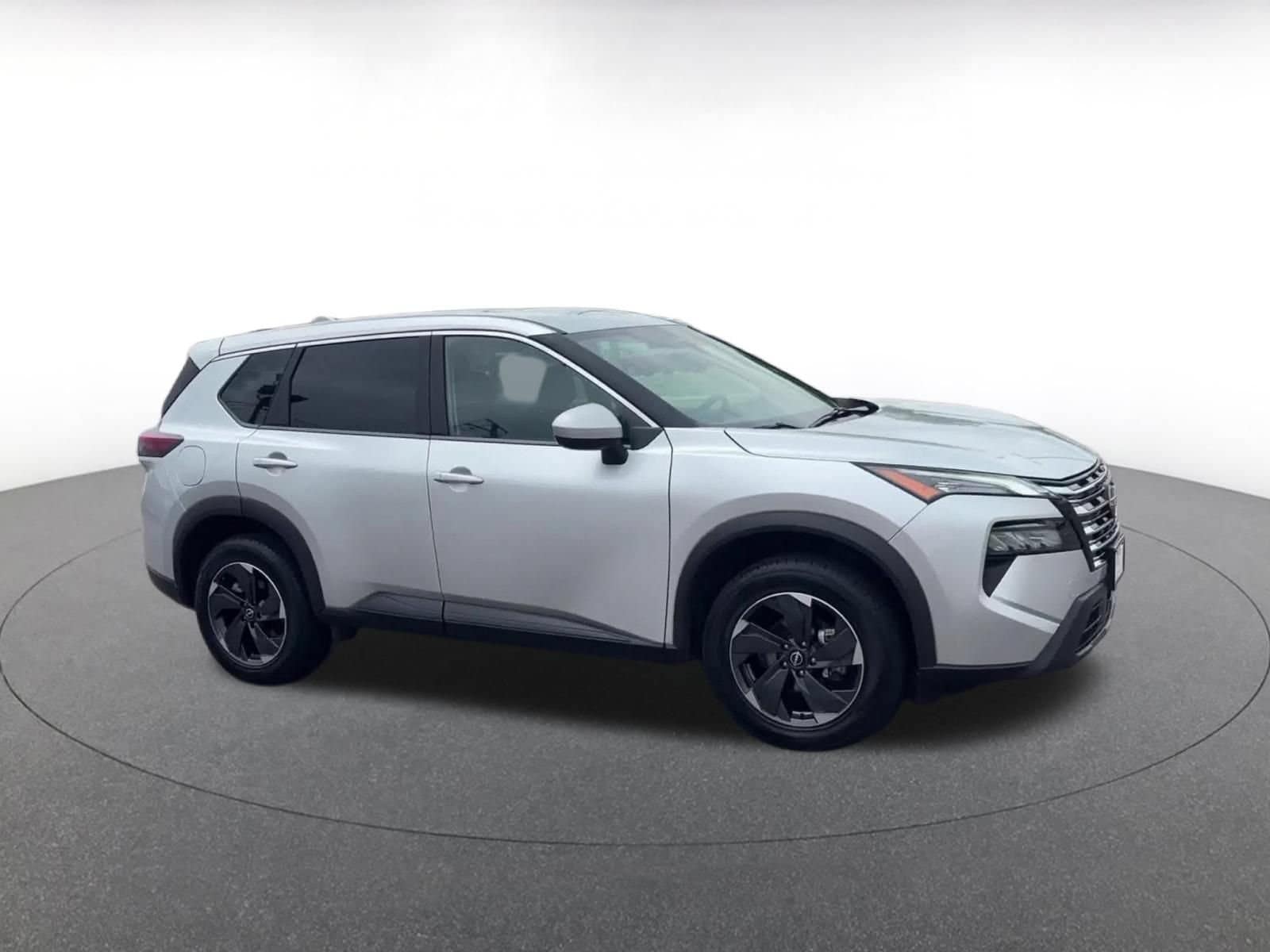 Thumbnail: 2025 Nissan Rogue - 2