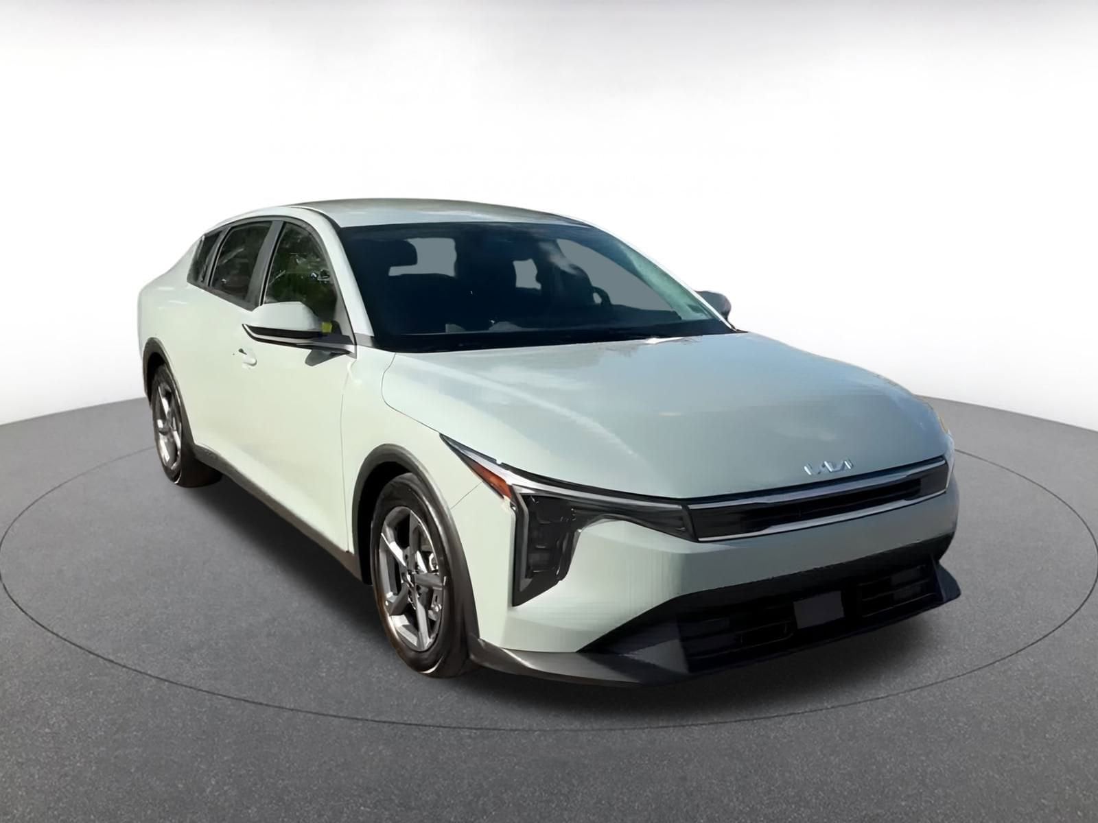 Thumbnail: 2025 Kia K4 - 3