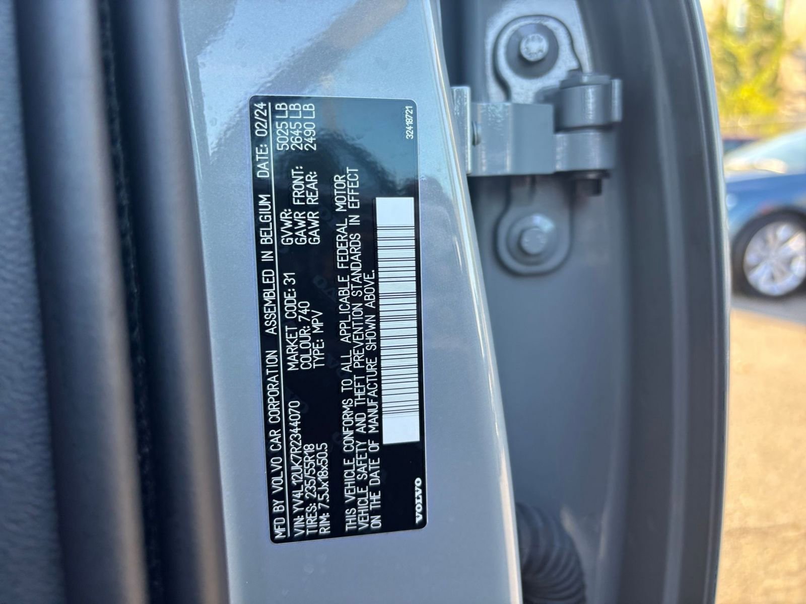 Thumbnail: 2024 Volvo XC40 - 29