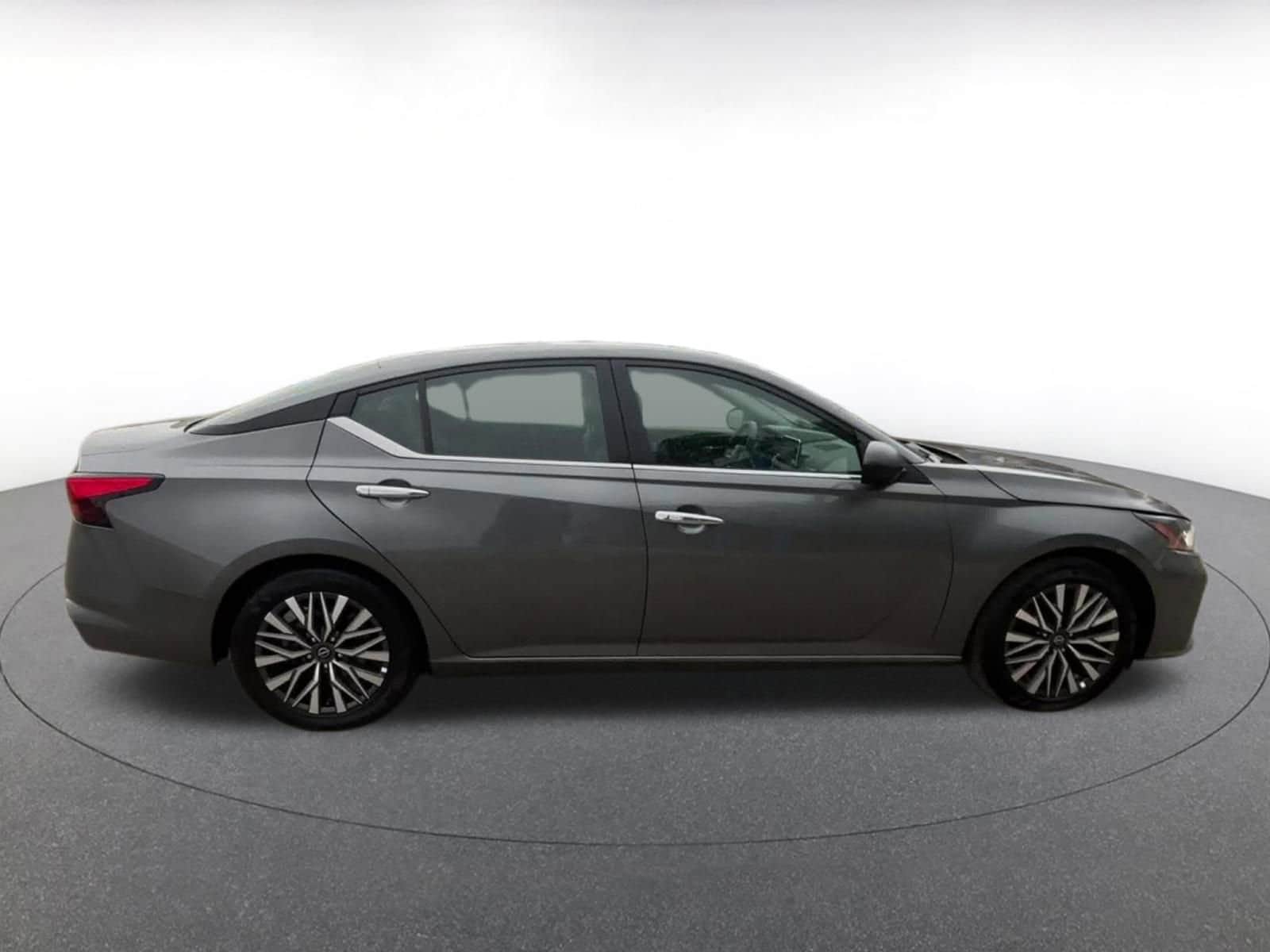 Thumbnail: 2025 Nissan Altima - 16