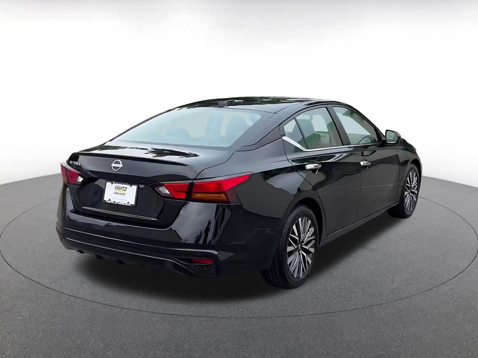 Thumbnail: 2025 Nissan Altima - 15