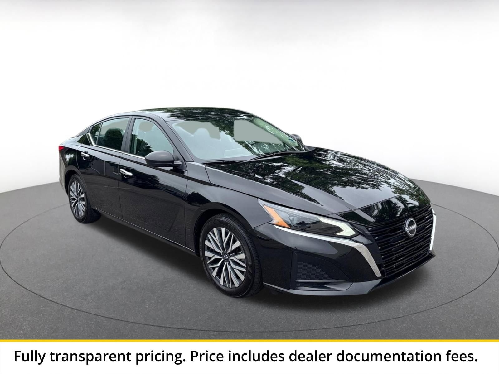 Thumbnail: 2025 Nissan Altima - 1