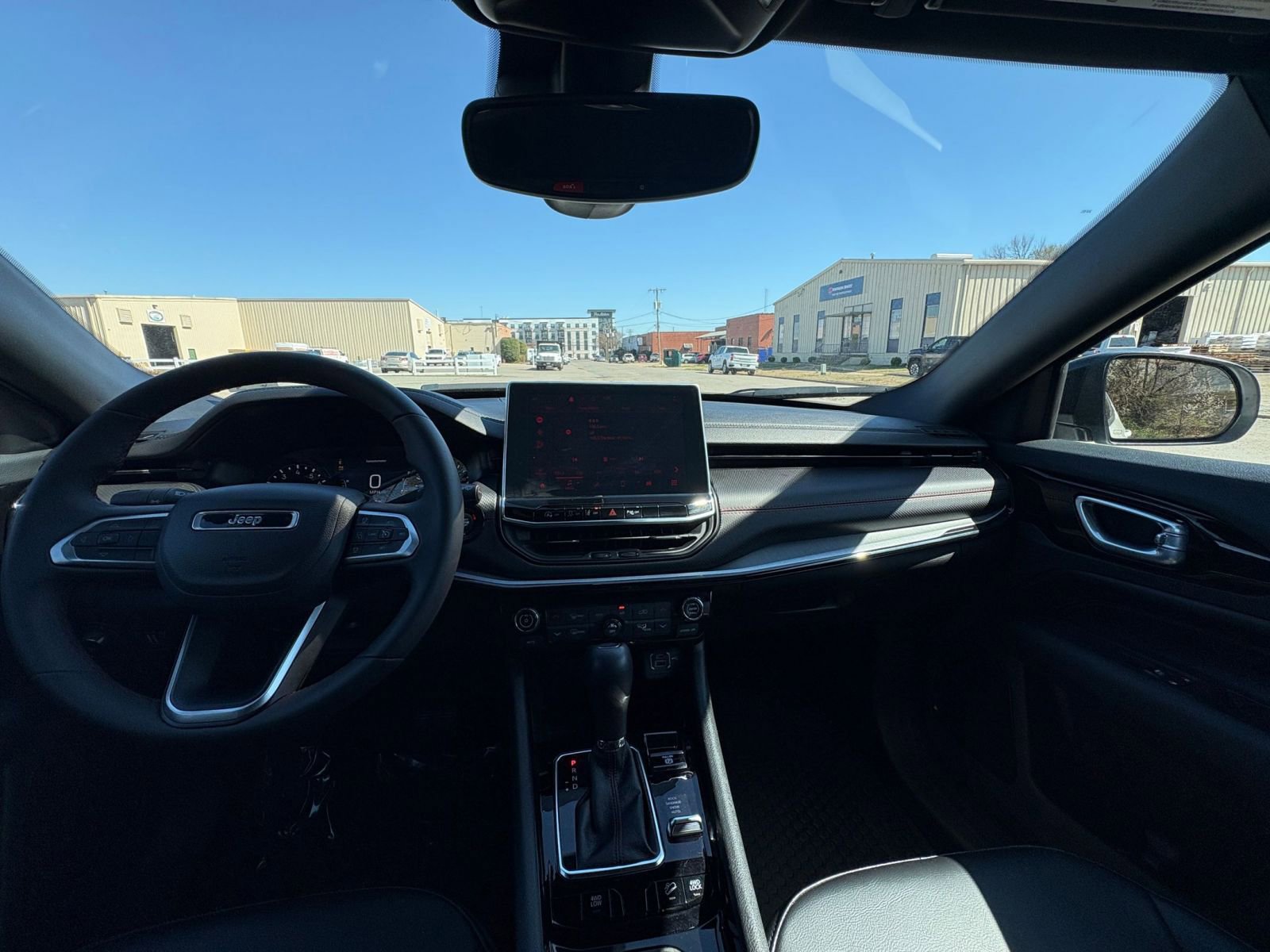 Thumbnail: 2025 Jeep Compass - 32