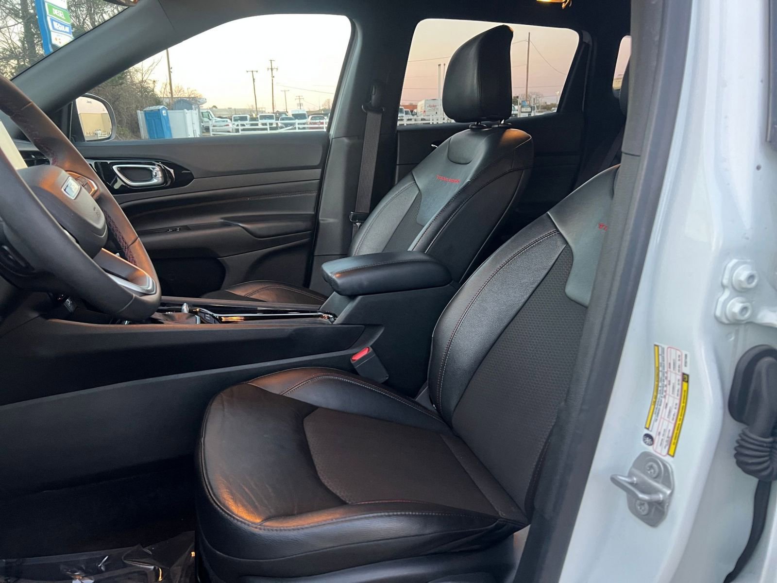 Thumbnail: 2025 Jeep Compass - 25