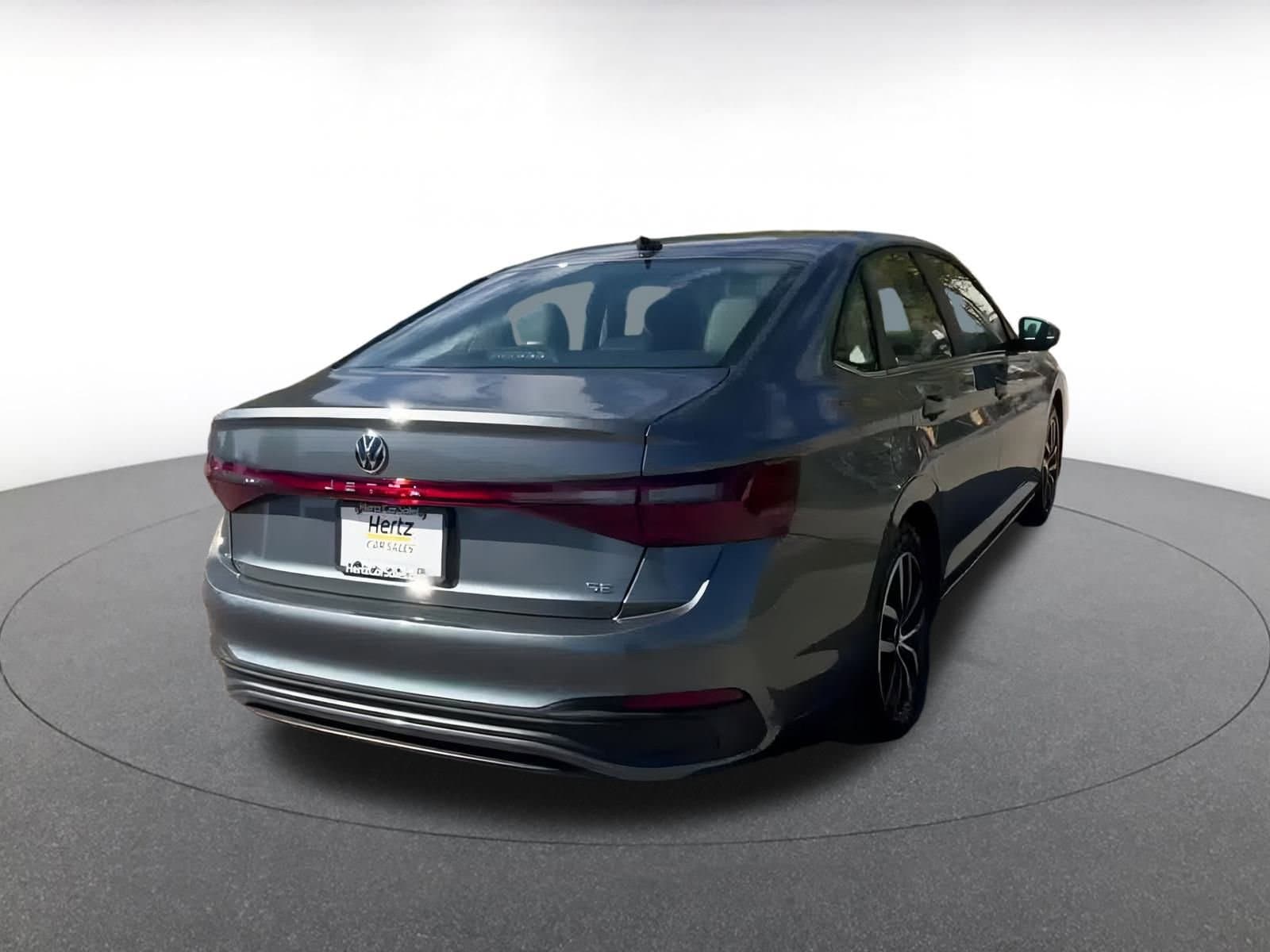 Thumbnail: 2025 Volkswagen Jetta - 14