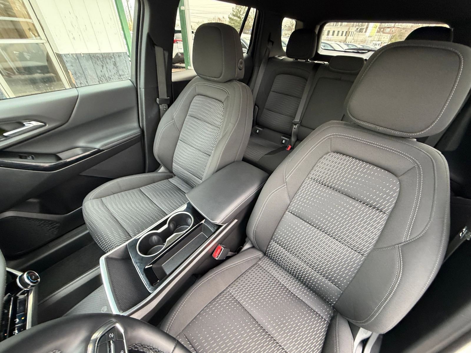 Thumbnail: 2025 Chevrolet Equinox - 35