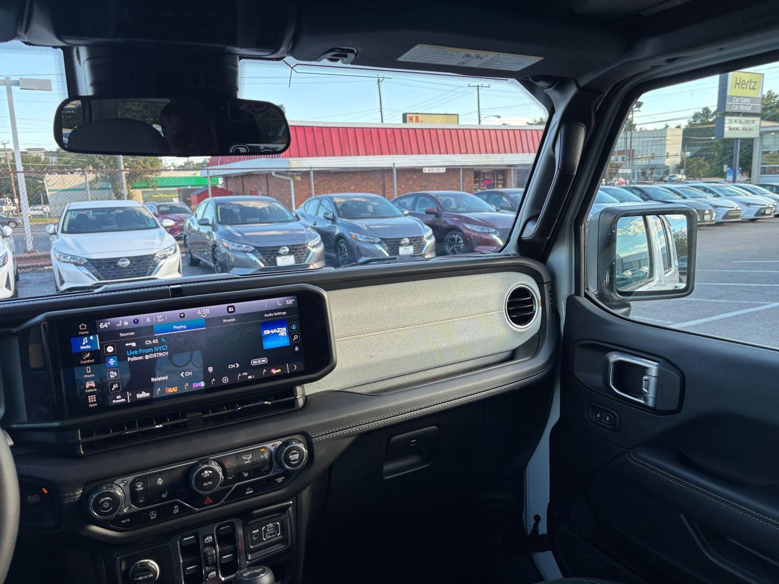 Thumbnail: 2025 Jeep Wrangler - 34