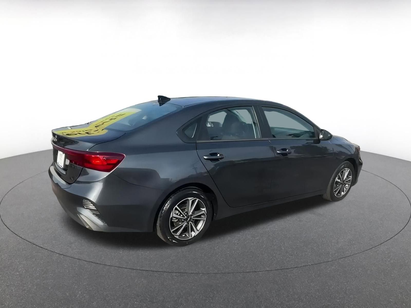 Thumbnail: 2023 Kia Forte - 14