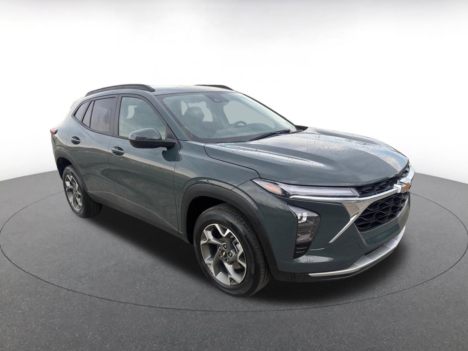 Thumbnail: 2025 Chevrolet Trax - 1