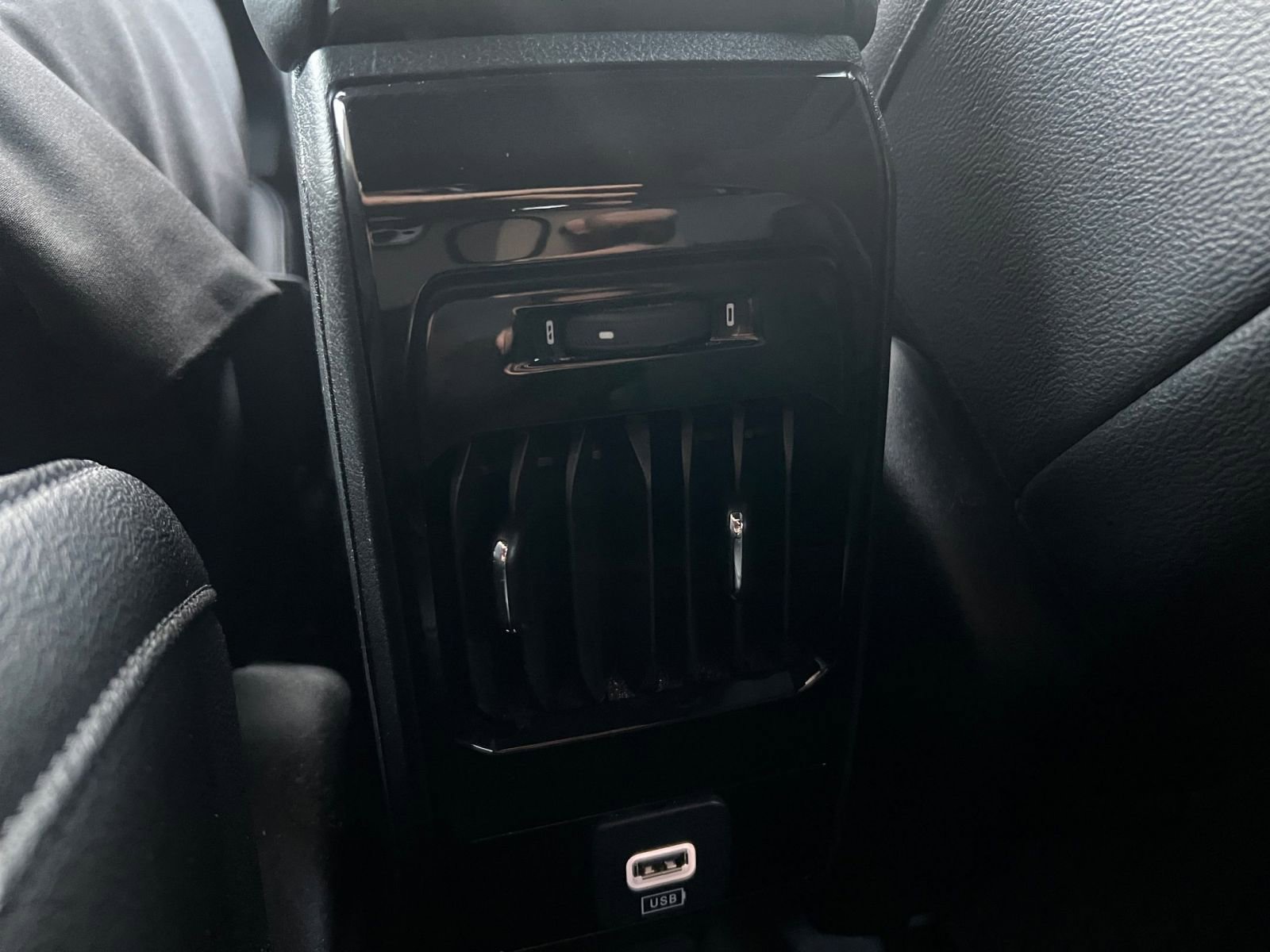 Thumbnail: 2025 Jeep Compass - 22