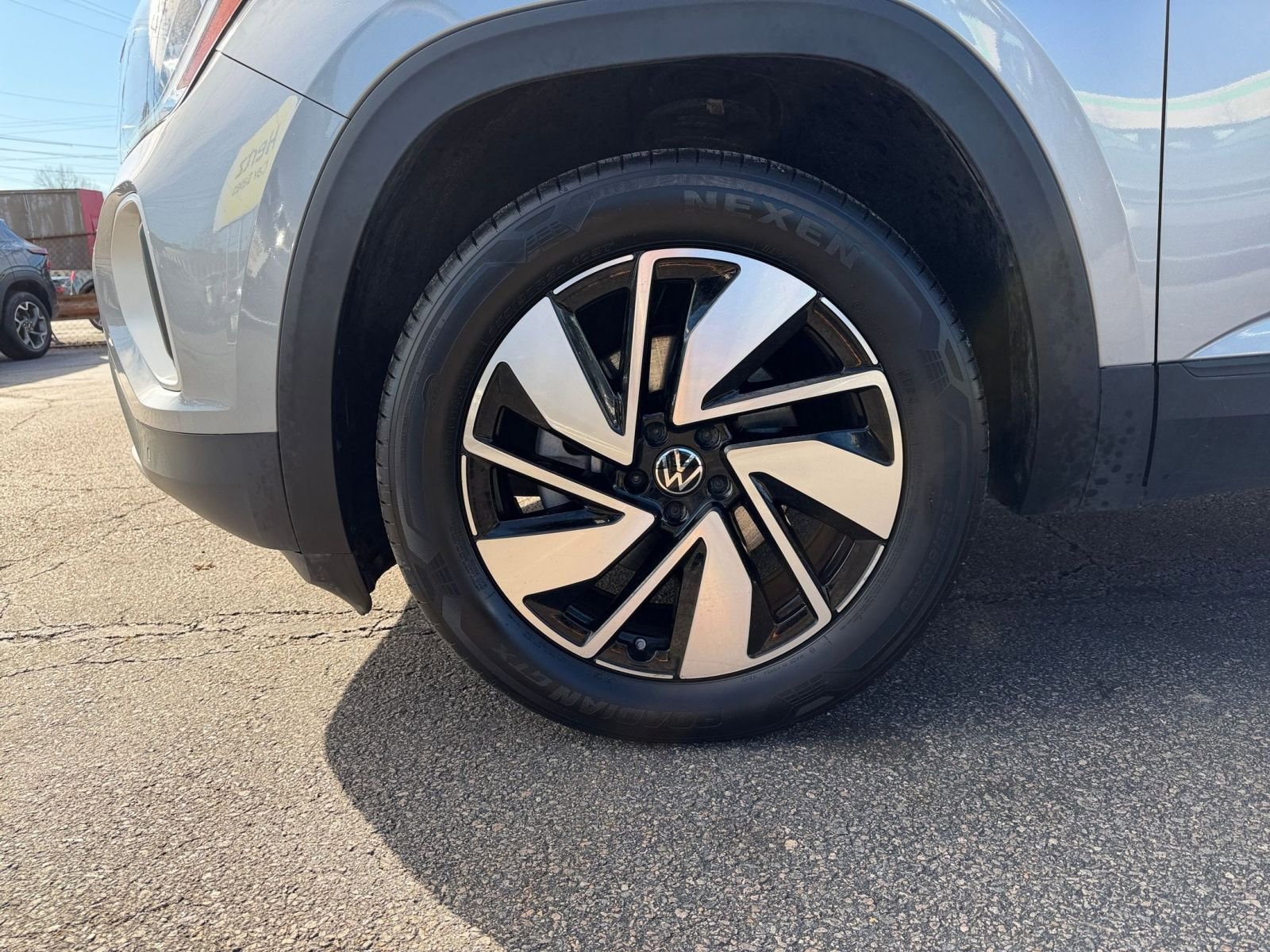 Thumbnail: 2025 Volkswagen Atlas - 32