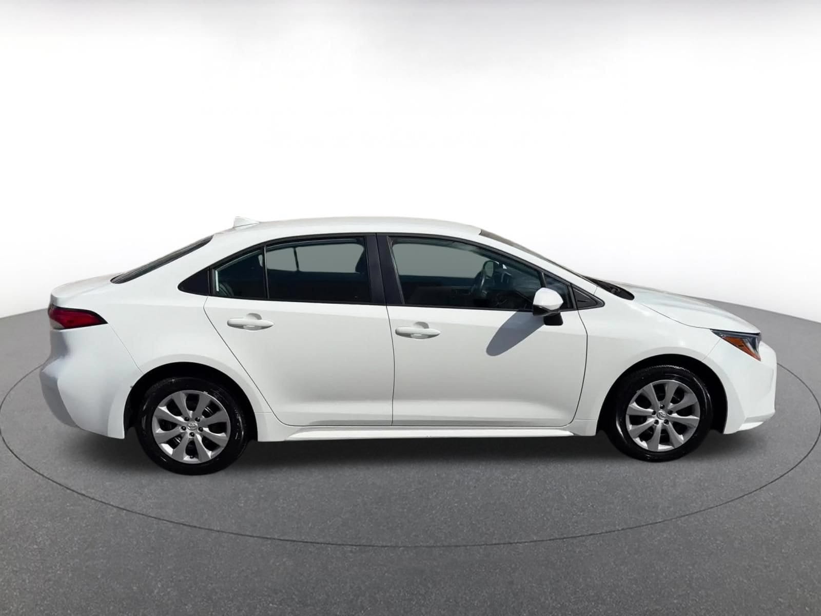 Thumbnail: 2025 Toyota Corolla - 16