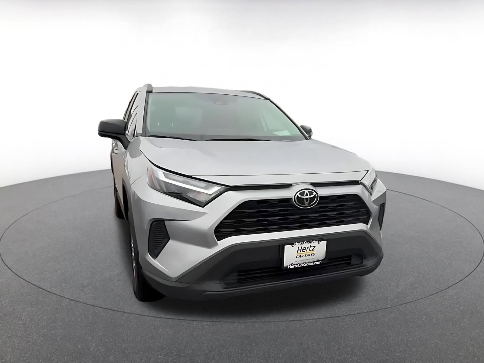 Thumbnail: 2025 Toyota RAV4 - 3