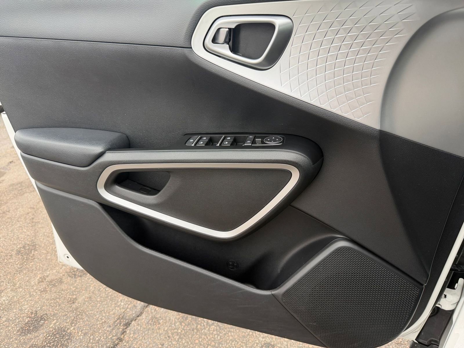 Thumbnail: 2025 Kia Soul - 18