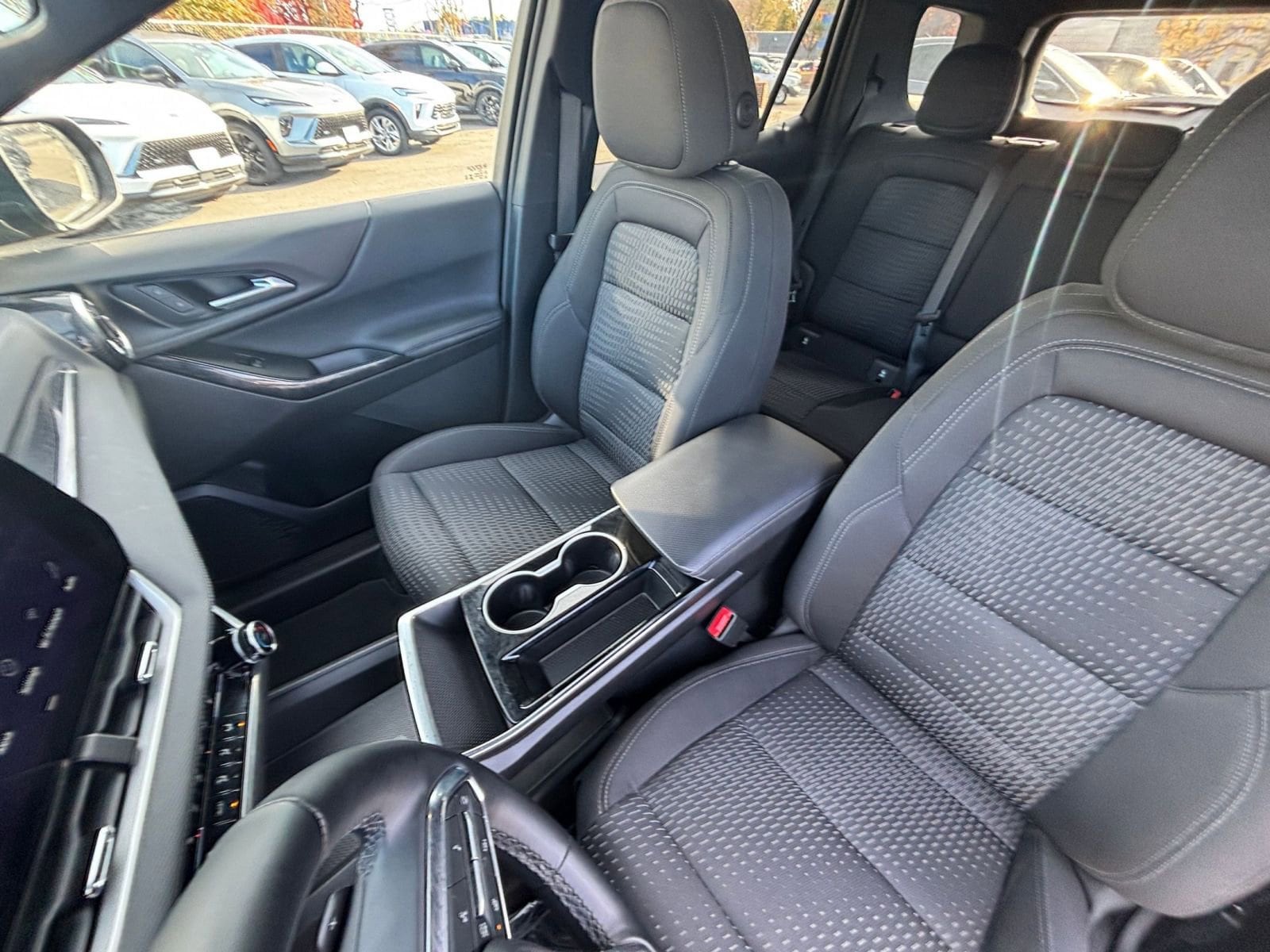 Thumbnail: 2025 Chevrolet Equinox - 35